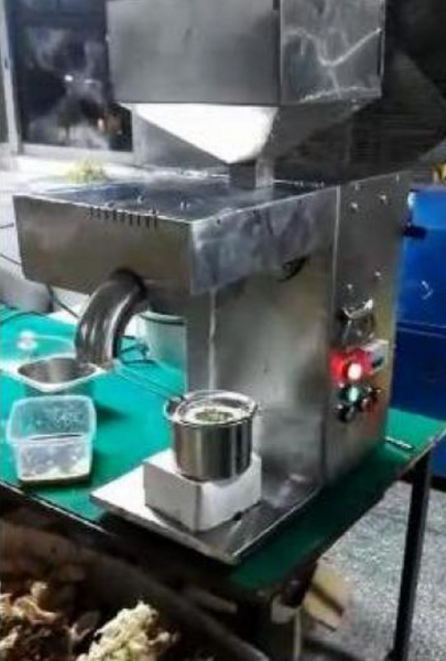 Presa ulei la rece 220V - 1.5Kw